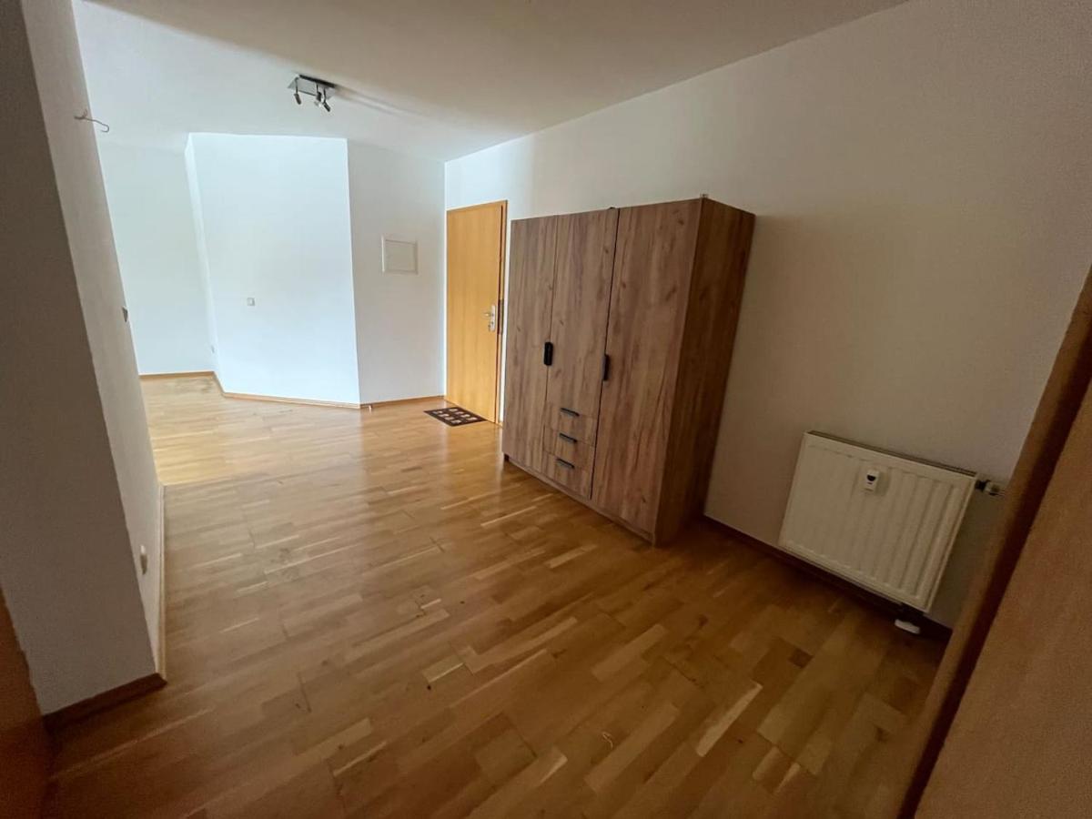 Grosses Apartment Im Dg Lipcse Kültér fotó